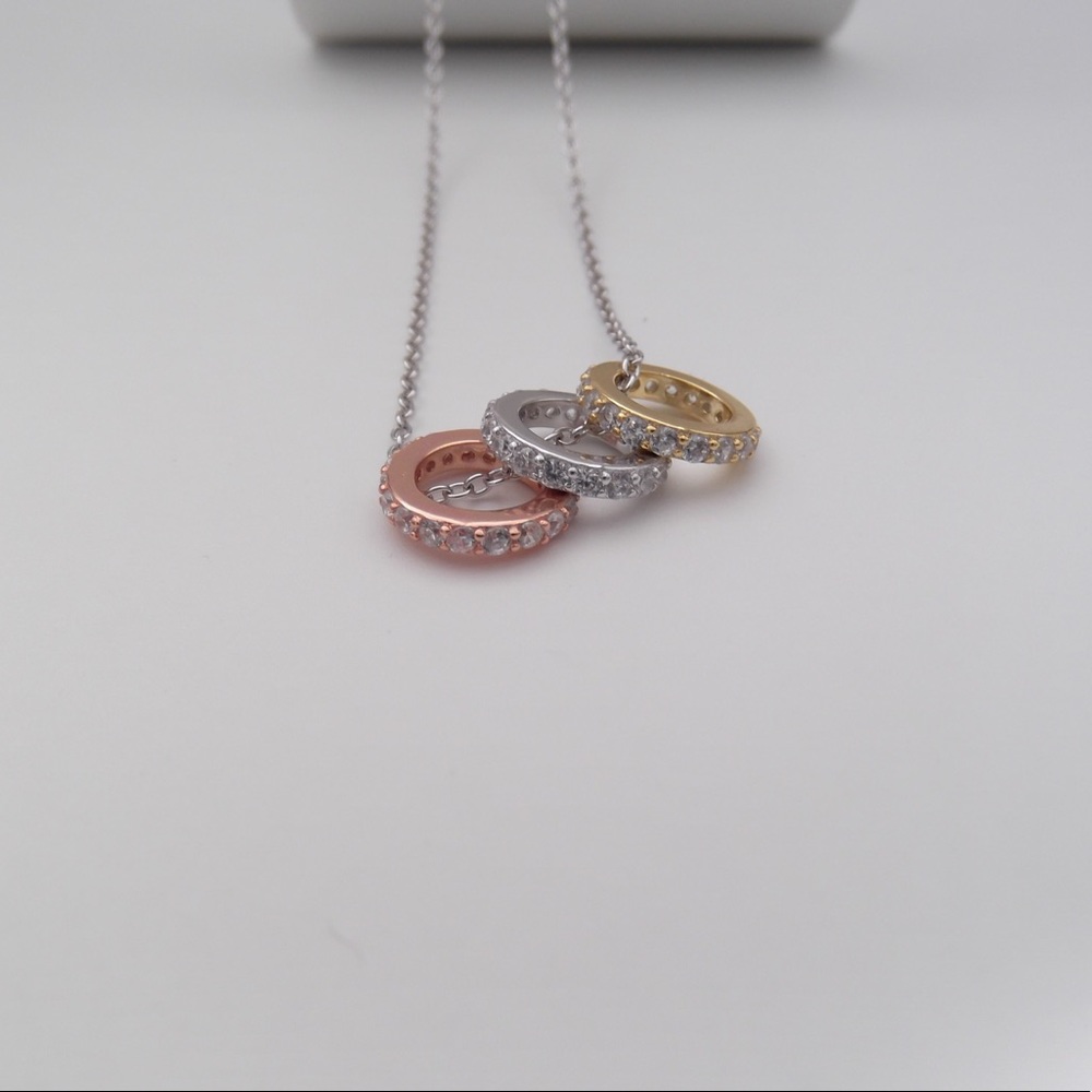 Brand new sterling silver neckless